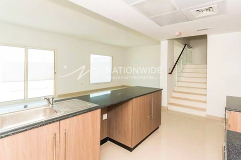 2 bedrooms Villa in Al Samha, UAE No. 3627 7