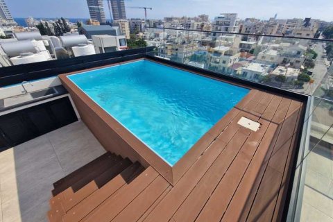 3 dormitorios Penthouse en Limassol, Cyprus No. 66617 11