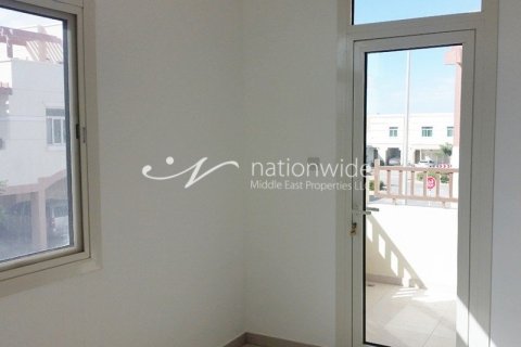 2 bedrooms Apartment in Al Ghadeer, UAE No. 3300 12