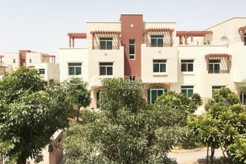 2 bedrooms Apartment in Al Ghadeer, UAE No. 3300 1