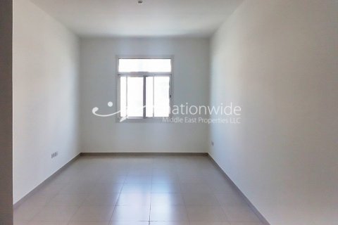 2 bedrooms Apartment in Al Ghadeer, UAE No. 3300 10