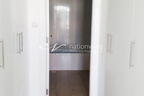 2 bedrooms Apartment in Al Ghadeer, UAE No. 3300 13