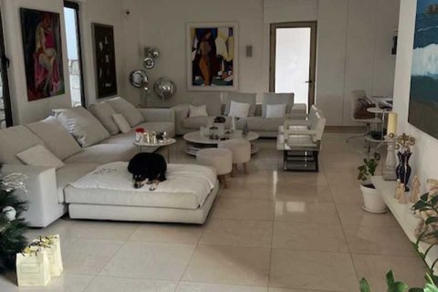 5 bedrooms Villa in Lakatamia, Cyprus No. 31509 4