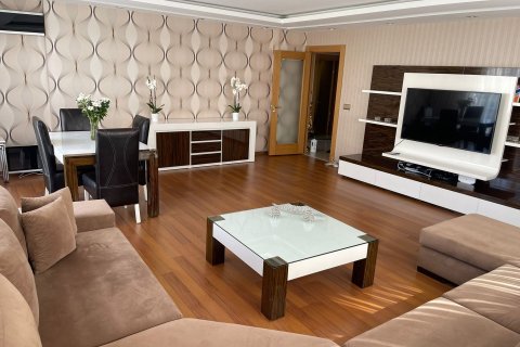 4+2 Apartment en Istanbul, Turkey No. 15376 4