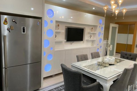 4+1 Apartment in Istanbul, Turkey No. 15377 2