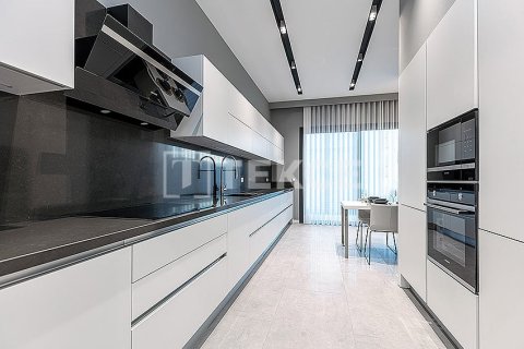 3+1 Apartment in Izmir, Turkey No. 17663 20