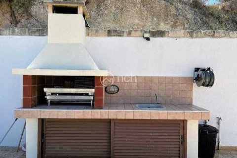 4 bedrooms Villa in Germasogeia, Cyprus No. 31349 13