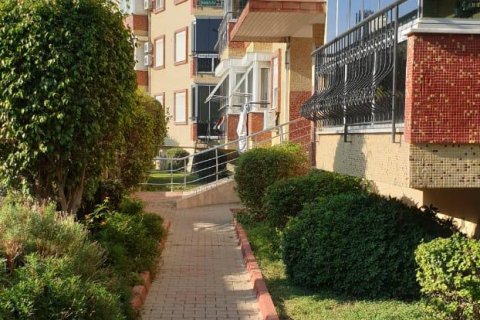 2+1 Apartment in Oba, Turkey No. 11993 11