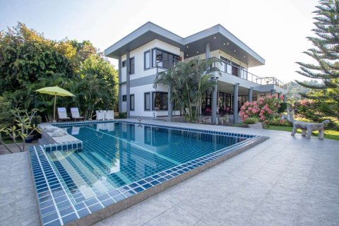 5 bedrooms House in Chiang Mai, Thailand No. 1452 4