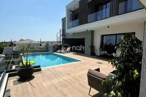 5 bedrooms Villa in Germasogeia, Cyprus No. 29817 9