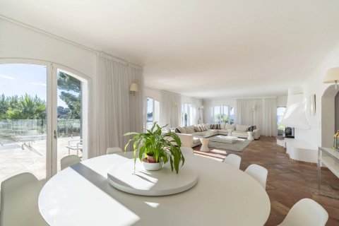 7 bedrooms Villa in Cannes, France No. 69134 6