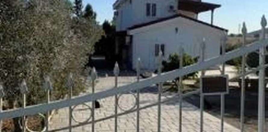 3 bedrooms Villa in Moni, Cyprus No. 62789