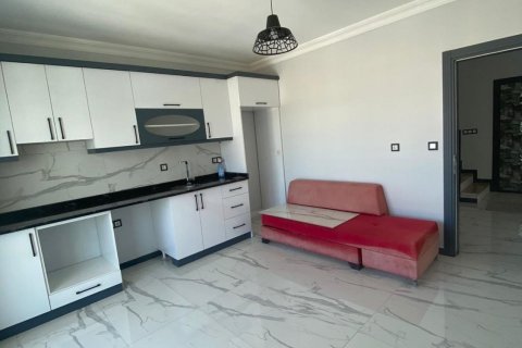 6+1 Penthouse in Mahmutlar, Turkey No. 12852 19