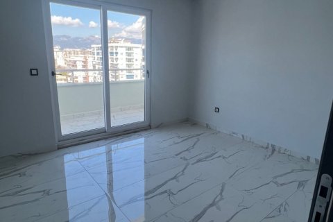 6+1 Penthouse in Mahmutlar, Turkey No. 12852 11