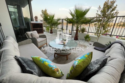 4 bedrooms Villa in Mina Al Arab, UAE No. 7832 5