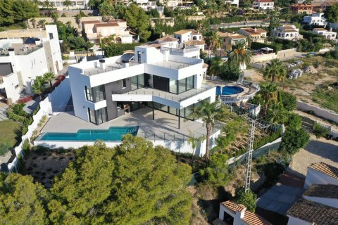 5 bedrooms Villa in Calpe, Spain No. 26045 2