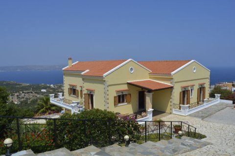 3 bedrooms House in Chania, Greece No. 46484 2