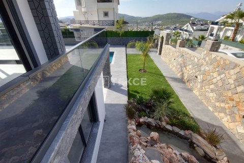 4+2 Villa en Fethiye, Turkey No. 16391 20