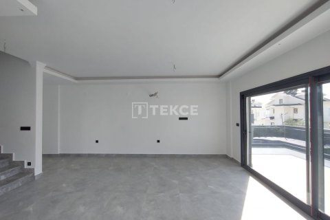 4+2 Villa en Fethiye, Turkey No. 16391 13