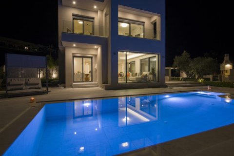 4 bedrooms Villa in Chania, Greece No. 23955 22