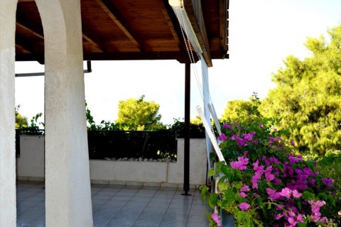 2 bedrooms House in Loutraki, Greece No. 58517 6