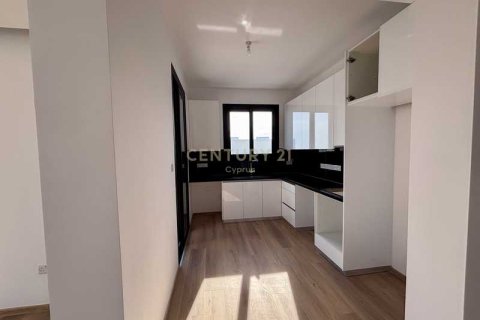 3 dormitorios Apartment en Agios Athanasios, Cyprus No. 76073 5