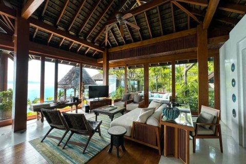 4 bedrooms Villa in Ko Samui, Thailand No. 1068 3