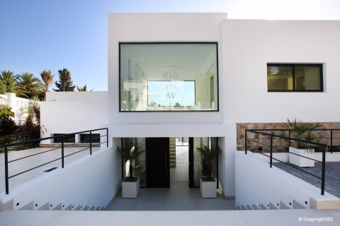 5 dormitorios Villa en El Rosario, Spain No. 27127 21