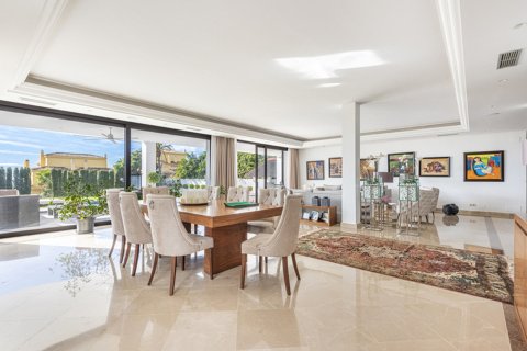 7 dormitorios Villa en Marbella, Spain No. 27499 12