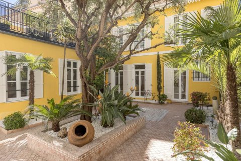 3 dormitorios House en Cannes, France No. 67992 1