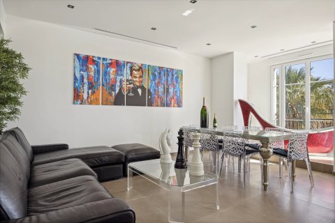 4 dormitorios Apartment en Cannes, France No. 67991 5