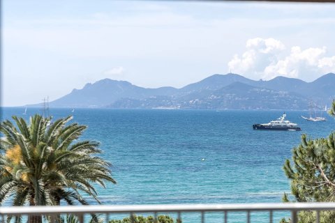 2 dormitorios Apartment en Cannes, France No. 67989 6