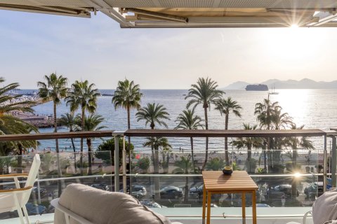 2 dormitorios Apartment en Cannes, France No. 67988 7