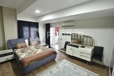 5 rooms Apartment in Konyaalti, Turkey No. 12623 10