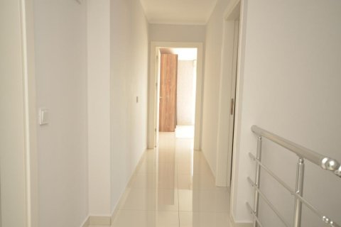 4 rooms Appartement à Kestel, Turkey No. 22067 2