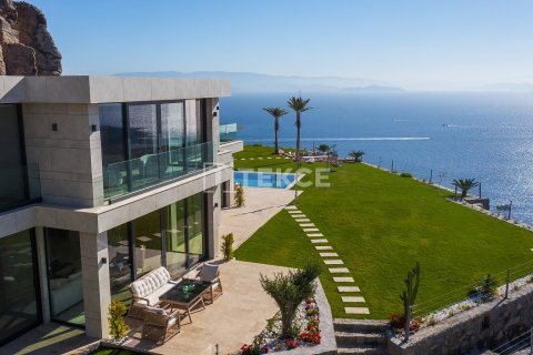 5+1 Villa in Bodrum, Turkey No. 18052 3