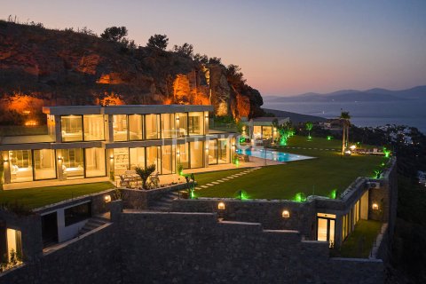 5+1 Villa in Bodrum, Turkey No. 18052 1