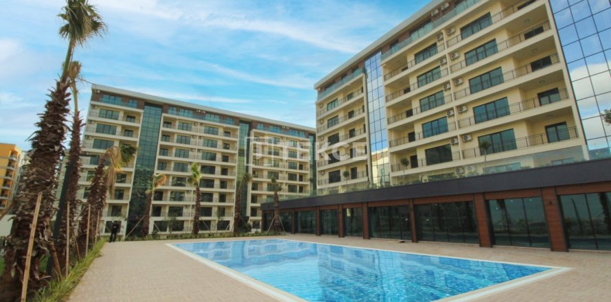 2+1 Apartment en Esenyurt, Turkey No. 11205