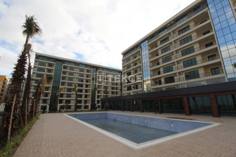 2+1 Apartment en Esenyurt, Turkey No. 11205 3