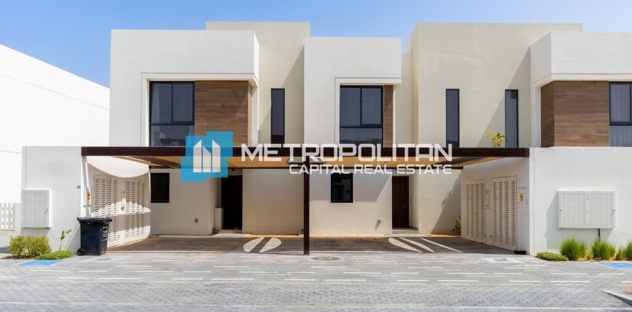 2 dormitorios Townhouse en  Yas Island, UAE No. 4617