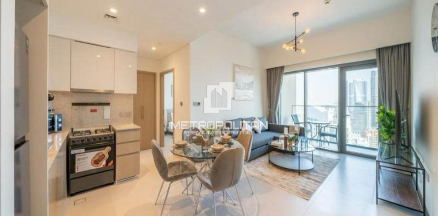 1 bedroom Apartment in Burj Royale, UAE No. 23565