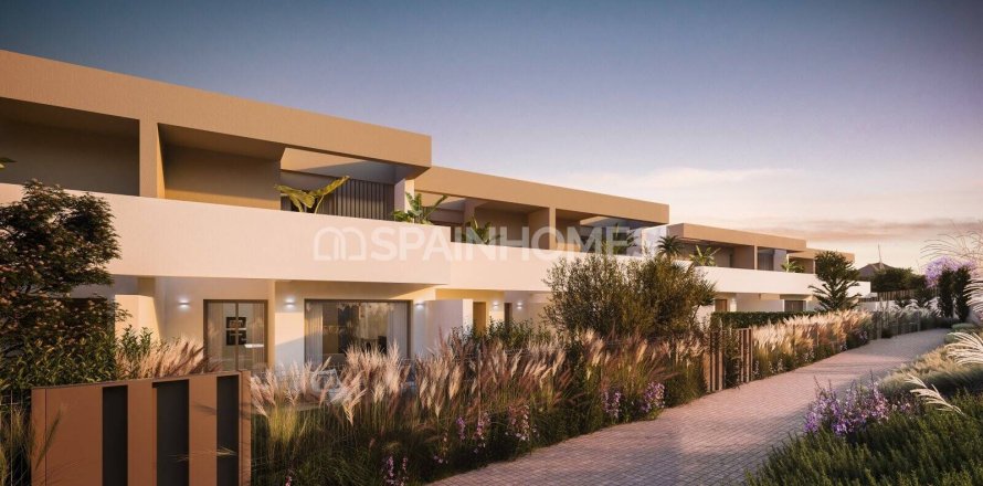 4 bedrooms Villa in Alicante, Spain No. 25853