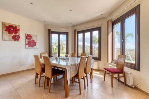 4 bedrooms Villa in Anglisides, Cyprus No. 63457 5