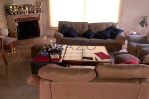 6 bedrooms House in Agios Athanasios, Cyprus No. 63419 10