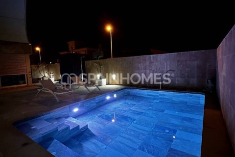 4 bedrooms Villa in San Pedro del Pinatar, Spain No. 26323 11