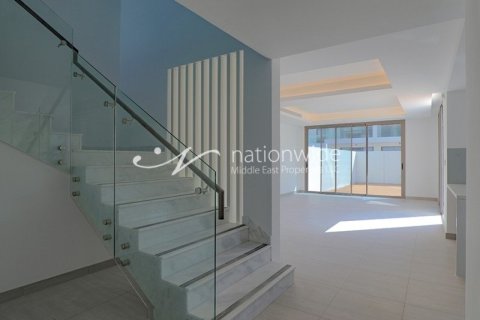 3 dormitorios Duplex en  Yas Island, UAE No. 3778 14