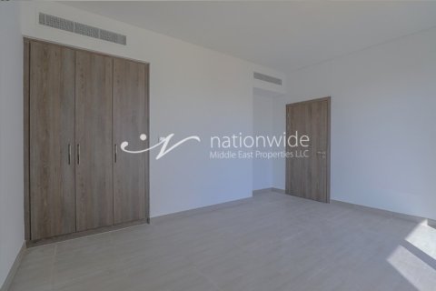 3 dormitorios Duplex en  Yas Island, UAE No. 3778 12