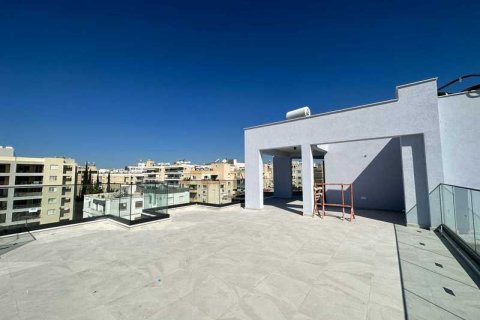 2 bedrooms Penthouse in Limassol, Cyprus No. 40869 5