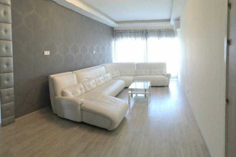 3 bedrooms Apartment in Germasogeia, Cyprus No. 33241 4