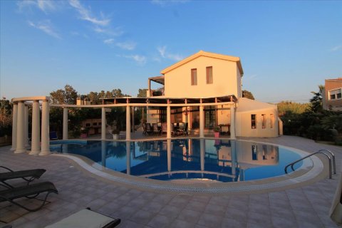 5 dormitorios Villa en Corfu, Greece No. 57946 3